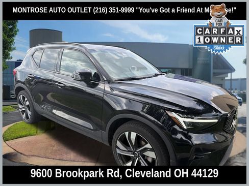 Used 2023 Volvo XC40 B5 Ultimate w/ Protection Package Premier AWD/4WD image 1