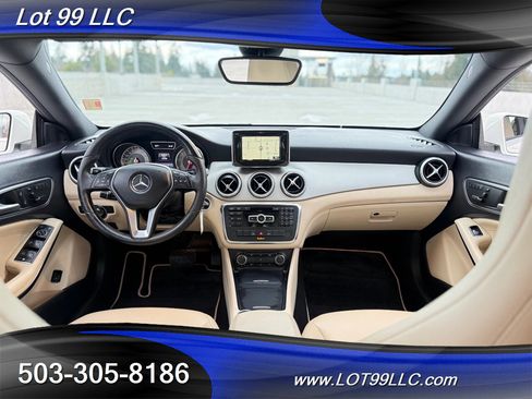Used 2014 Mercedes-Benz CLA 250 image 2