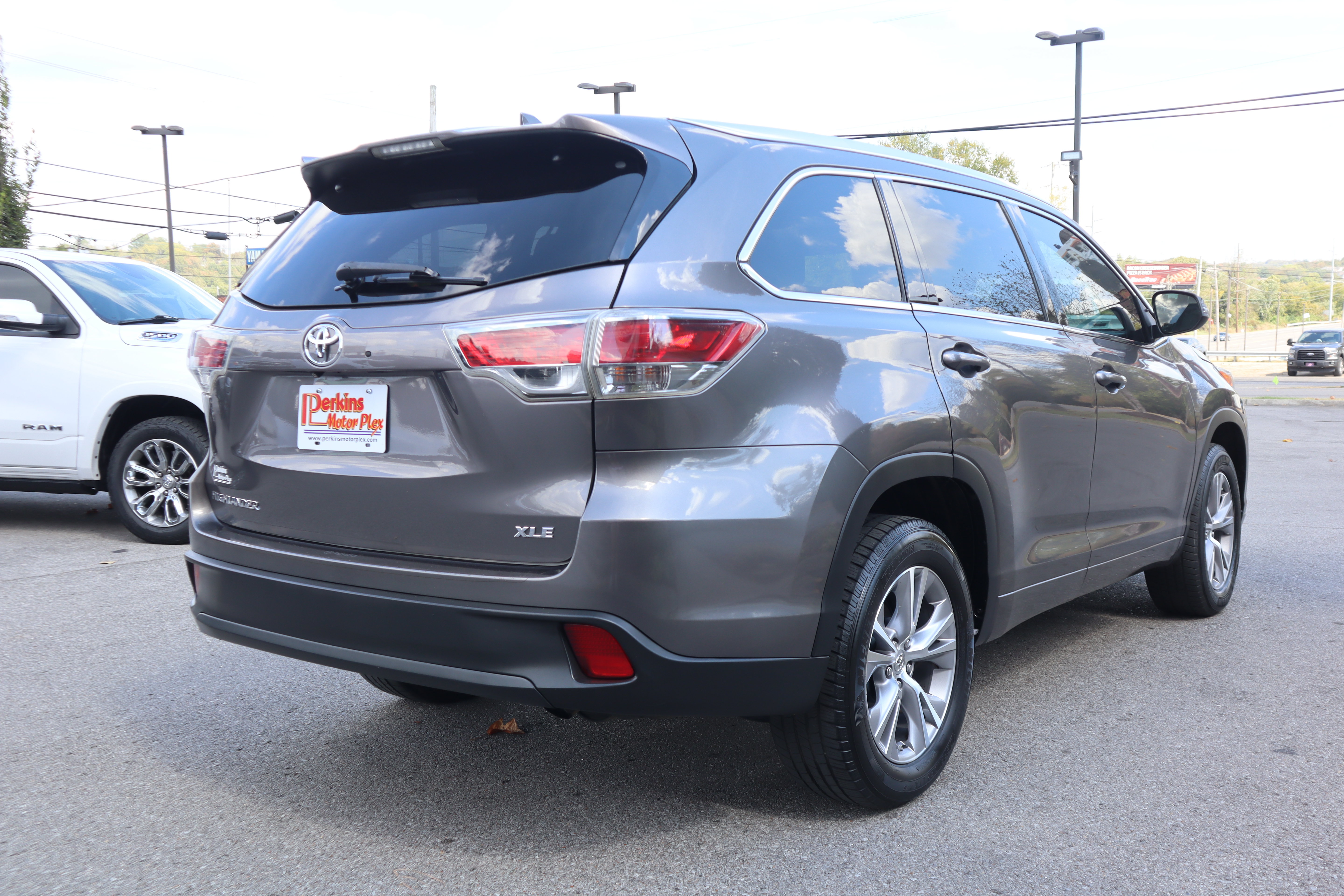 Used 2015 Toyota Highlander XLE FWD image 7