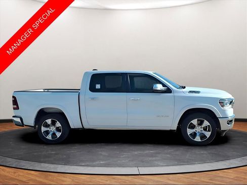 Used 2022 RAM 1500 Laramie AWD/4WD image 11