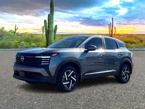 Certified 2025 Nissan Kicks SV image 2