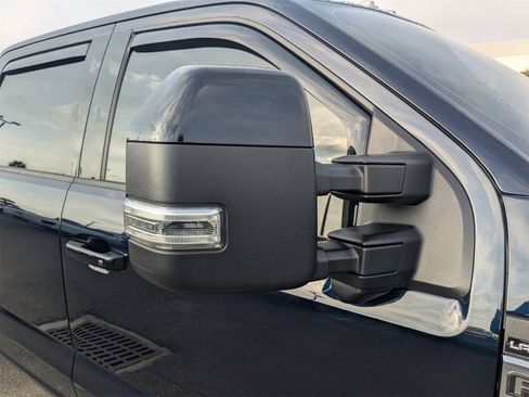 Used 2023 Ford F450 Lariat image 12