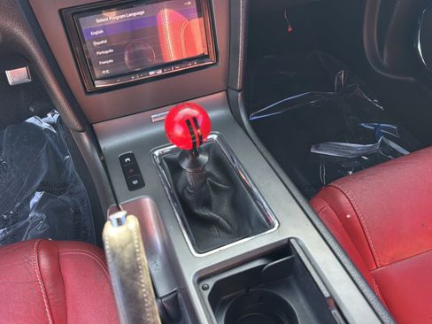 Used 2010 Ford Mustang GT RWD image 22