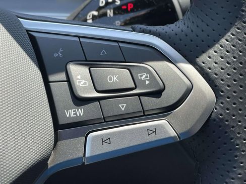 New 2026 Volkswagen Tiguan SE R-Line FWD image 23