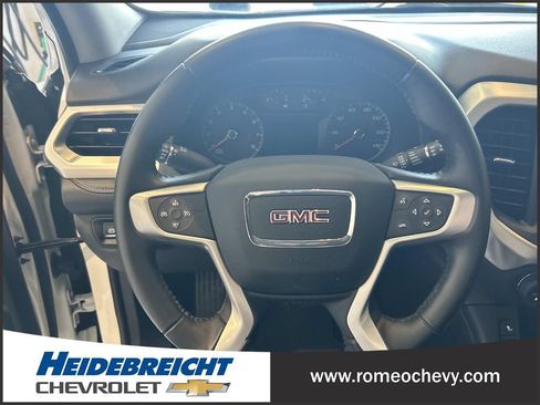 Used 2019 GMC Acadia SLE w/ Driver Alert Package I FWD image 18