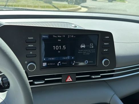 New 2026 Hyundai Elantra SE FWD image 24
