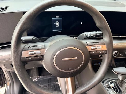 Used 2024 Hyundai Kona SE AWD/4WD image 23