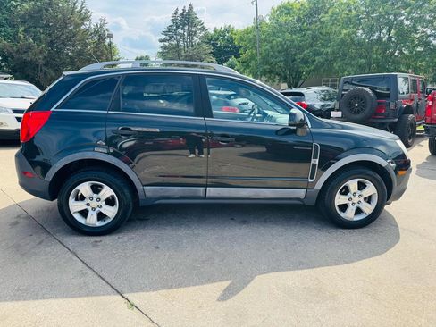 Used 2014 Chevrolet Captiva Sport LS FWD image 2