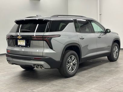 New 2027 Chevrolet Traverse LT w/ Driver Confidence Package