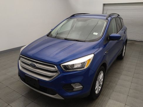 Used 2018 Ford Escape SE FWD image 15