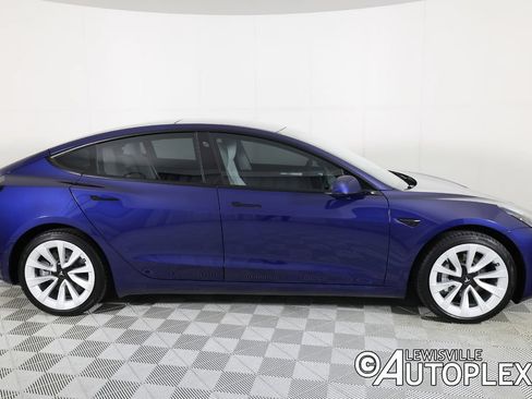 Used 2021 Tesla Model 3 Standard Range Plus RWD image 4