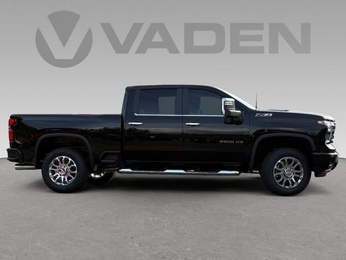 New 2025 Chevrolet Silverado 2500 LT w/ Z71 Chrome Sport Edition image 6