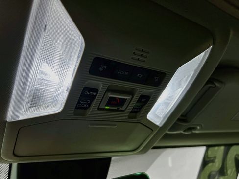 Used 2025 Toyota RAV4 XLE w/ Convenience Package FWD image 21