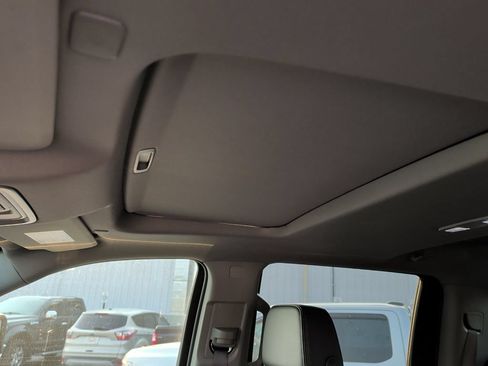 Used 2026 GMC Sierra 2500 Denali w/ Technology Package AWD/4WD image 6
