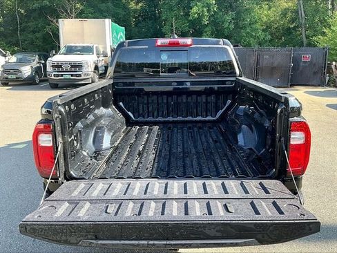 Used 2024 GMC Canyon Elevation w/ Convenience Package AWD/4WD image 30