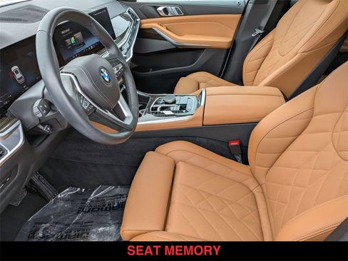 Certified 2025 BMW X5 xDrive40i w/ Premium Package image 13