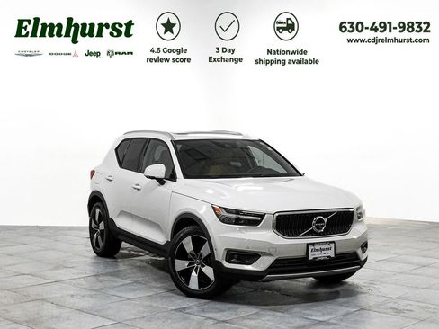 Used 2019 Volvo XC40 T5 Momentum AWD/4WD image 1