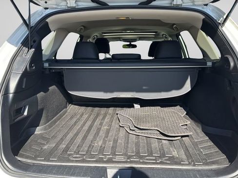 Used 2018 Subaru Outback 3.6R Limited w/ Popular Package #2 AWD/4WD image 15