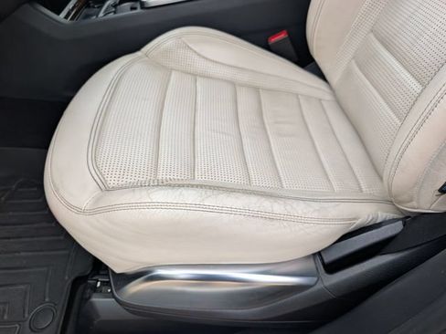 Used 2015 Mercedes-Benz GL 63 AMG 4MATIC image 17