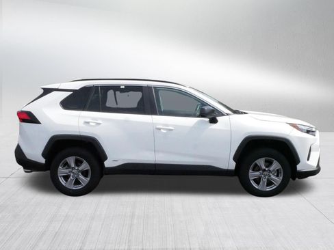 Certified 2025 Toyota RAV4 LE AWD/4WD image 8