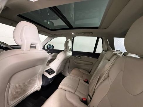 Used 2020 Volvo XC90 T6 Momentum w/ Protection Package Premier AWD/4WD image 27