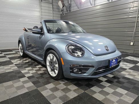 Used 2019 Volkswagen Beetle 2.0T Final Edition SEL image 4