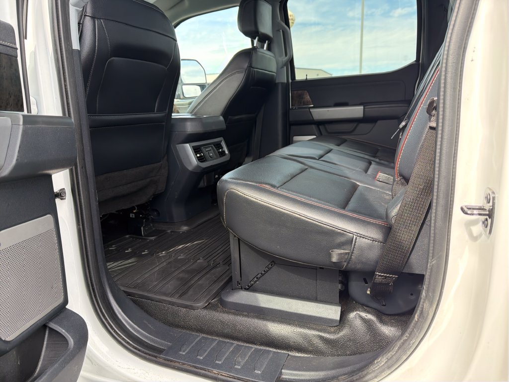 Used 2024 Ford F350 Lariat w/ Chrome Package AWD/4WD image 17