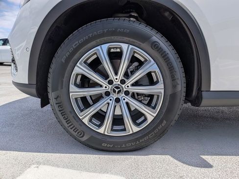 Used 2026 Mercedes-Benz GLC 300 4MATIC image 24