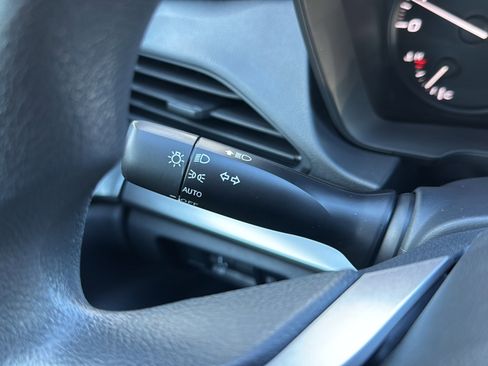 Certified 2025 Subaru Impreza 2.0i image 25