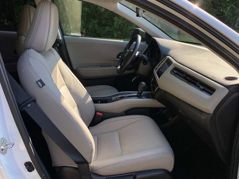 Used 2019 Honda HR-V Touring image 34