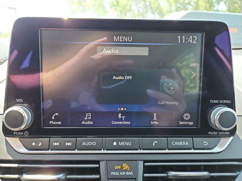 Used 2024 Nissan Altima 2.5 SR FWD image 29
