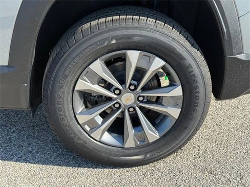 New 2026 Chevrolet Equinox LT w/ Convenience Package II image 4