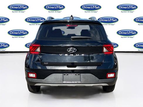 Used 2020 Hyundai Venue SEL image 6