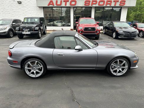 Used 2004 MAZDA MX-5 Miata MAZDASPEED RWD image 4