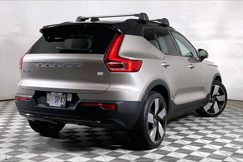Used 2024 Volvo XC40 Recharge Ultimate w/ Protection Package Premier AWD/4WD image 10