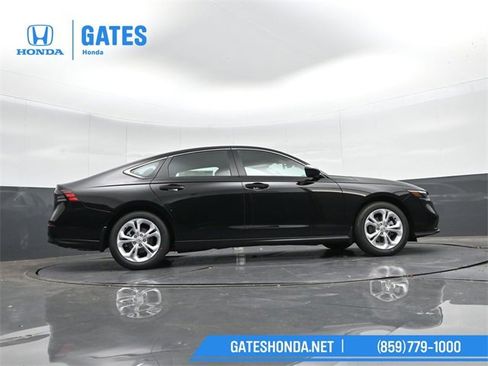 New 2025 Honda Accord LX image 31