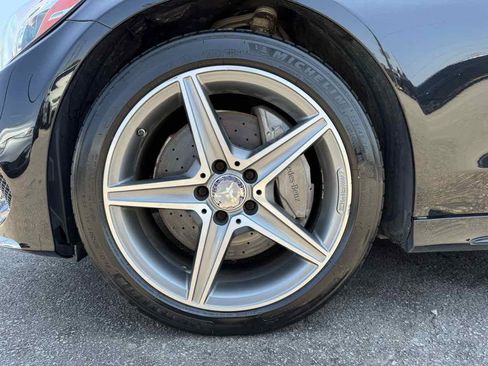 Used 2015 Mercedes-Benz C 300 4MATIC Sedan image 9