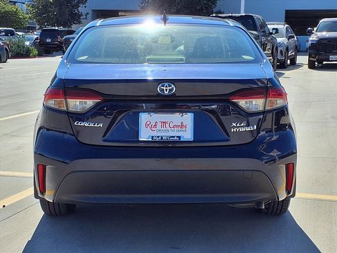 Used 2024 Toyota Corolla XLE image 6