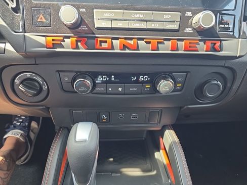 New 2025 Nissan Frontier PRO-4X image 25