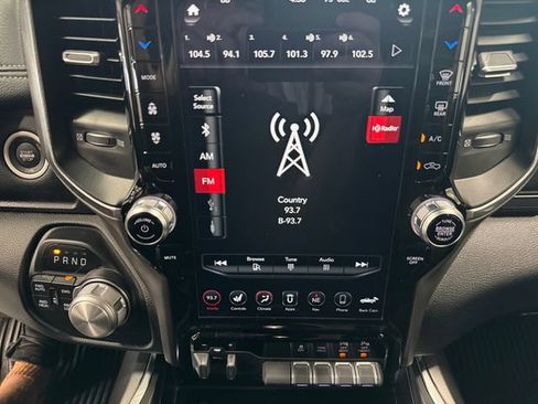 Used 2020 RAM 1500 Laramie w/ Sport Appearance Package AWD/4WD image 5