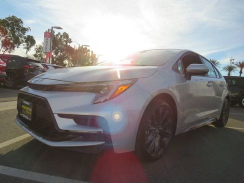 Certified 2026 Toyota Corolla SE image 3