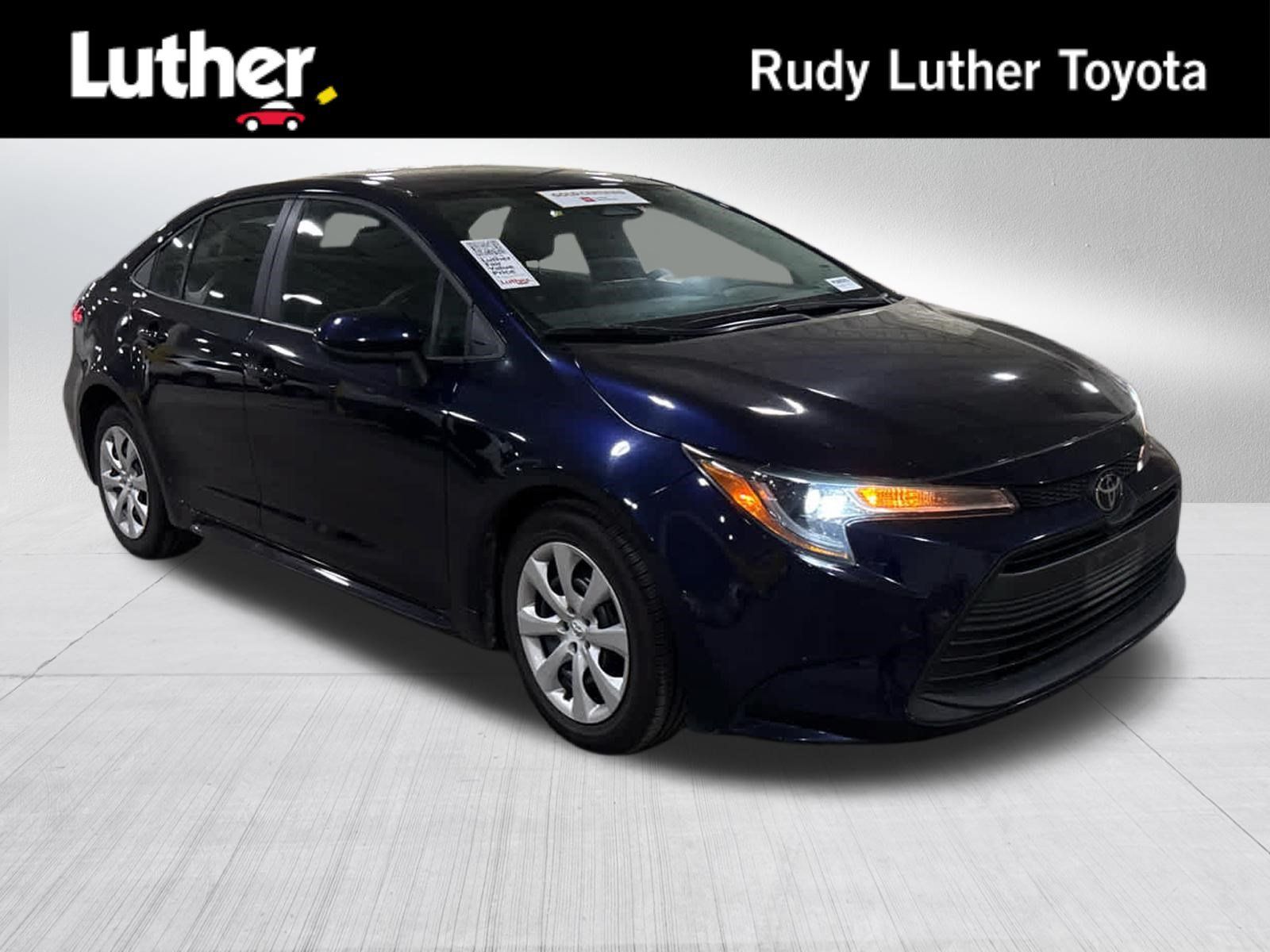 Used 2024 Toyota Corolla LE FWD image 1