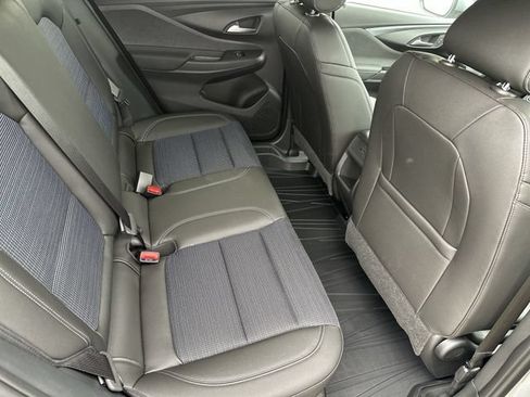 Used 2026 Buick Envista Sport Touring w/ Advanced Safety Package FWD image 28