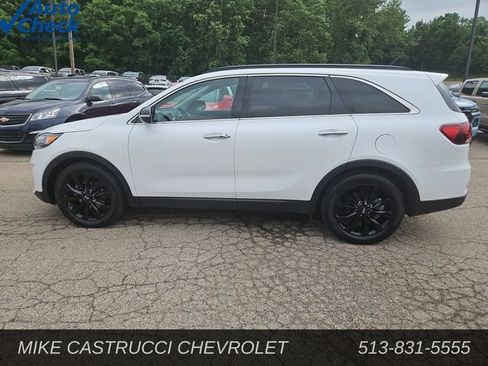 Used 2020 Kia Sorento S FWD image 2