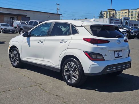 Used 2023 Hyundai Kona SE FWD image 5