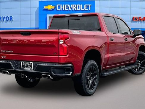 Used 2024 Chevrolet Silverado 1500 LT Trail Boss w/ LT Trail Boss Premium Package AWD/4WD image 5