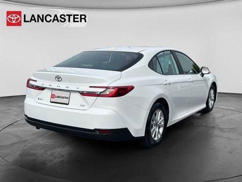 Used 2025 Toyota Camry LE image 7