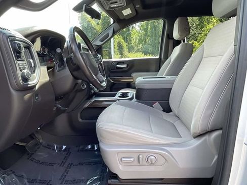 Used 2022 Chevrolet Silverado 1500 LT Trail Boss w/ Convenience Package II AWD/4WD image 9