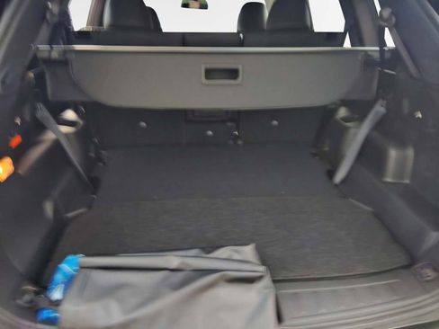 Used 2025 Mitsubishi Outlander SE image 27