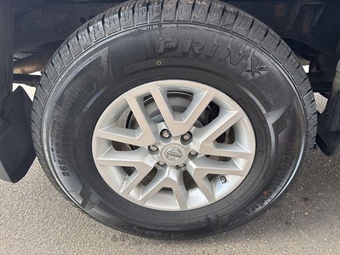 Used 2019 Nissan Frontier SV image 13